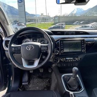 Toyota Hilux DK Lounge 4WD 2,4 D-4D